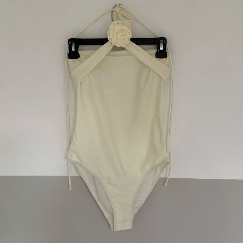New, Strapless one piece swimsuit with versatile belt/neck tie. Unbranded, lined - Picture 3 of 6